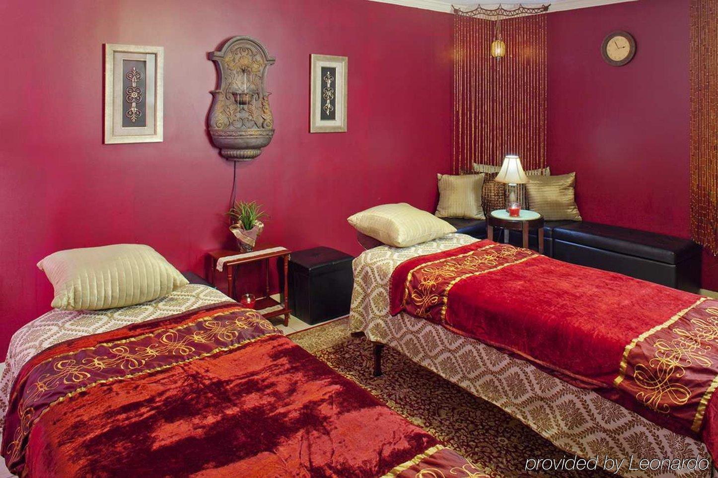 Doubletree By Hilton Fayetteville Dış mekan fotoğraf
