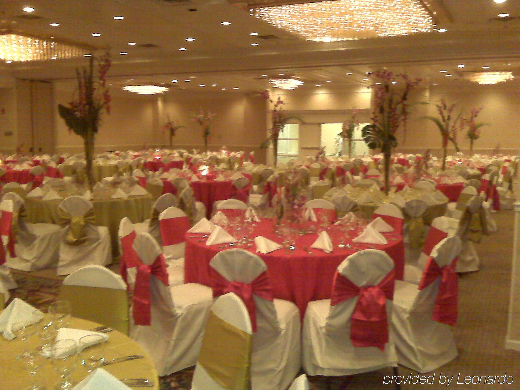 Doubletree By Hilton Fayetteville Dış mekan fotoğraf