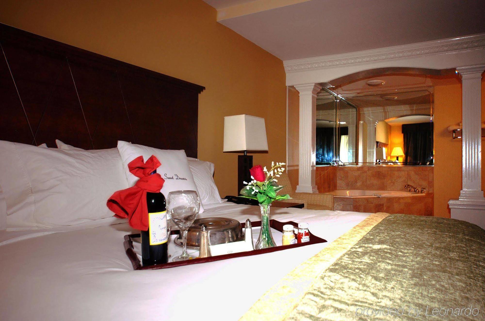 Doubletree By Hilton Fayetteville Oda fotoğraf